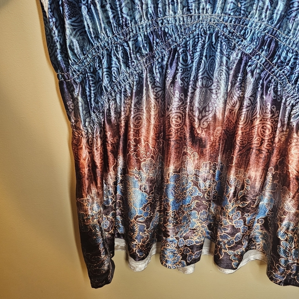 One world Bedazzled velvet floral print top NWT Size 1X - Picture 4 of 9